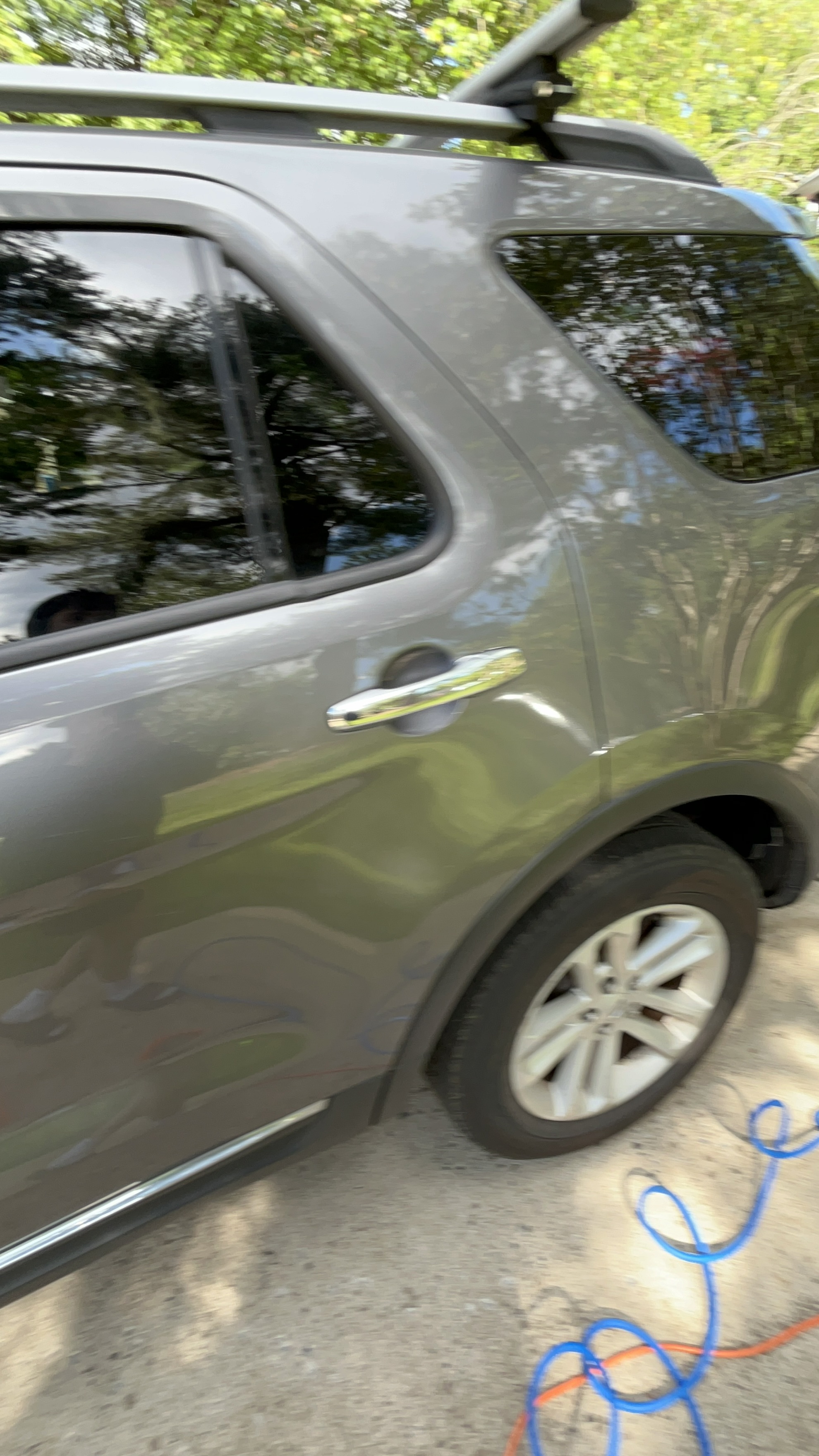 Ford Explorer paint after detail